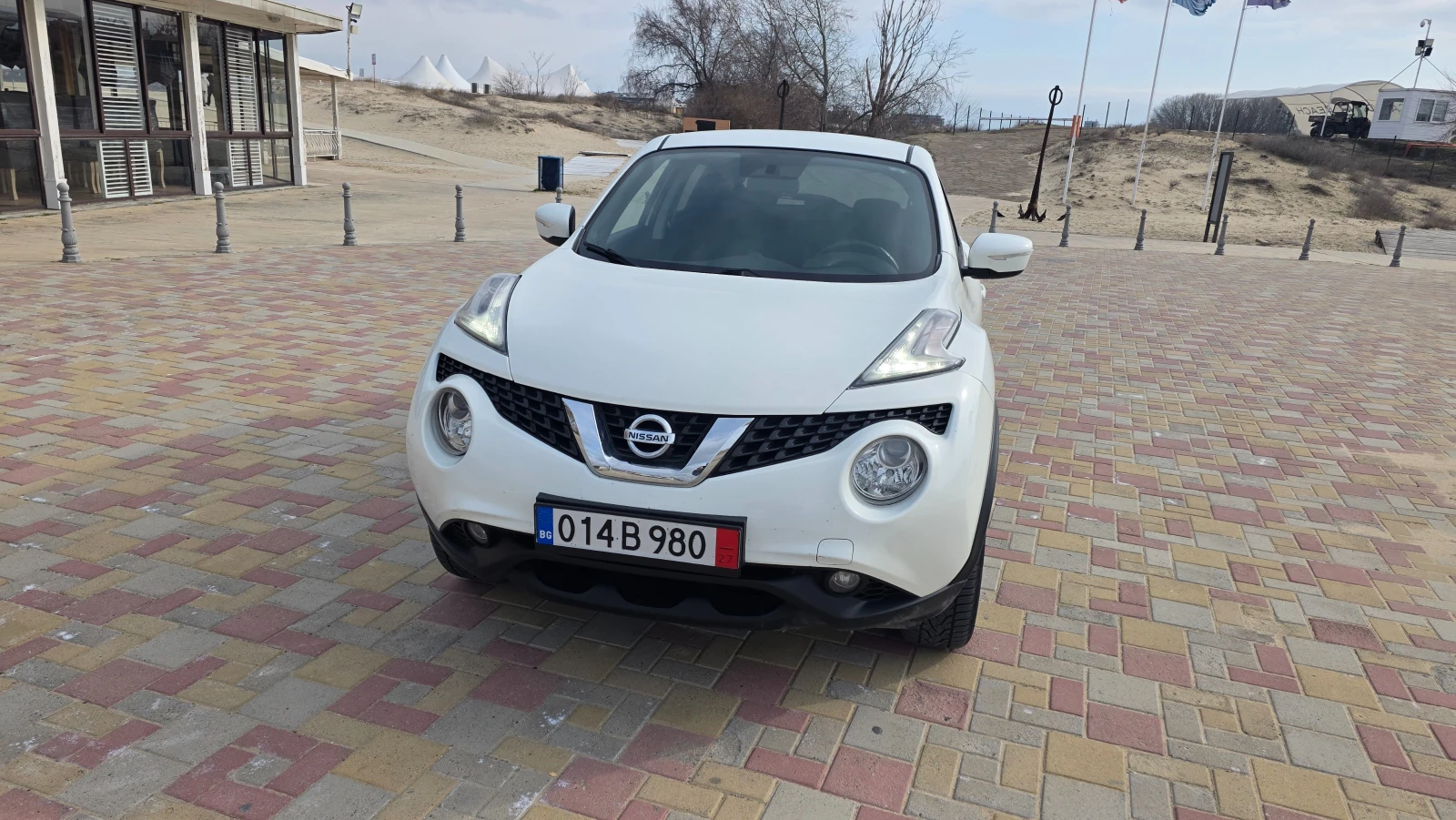 Nissan Juke 1.6i gaz, снимка 14 - Автомобили и джипове - 53840430