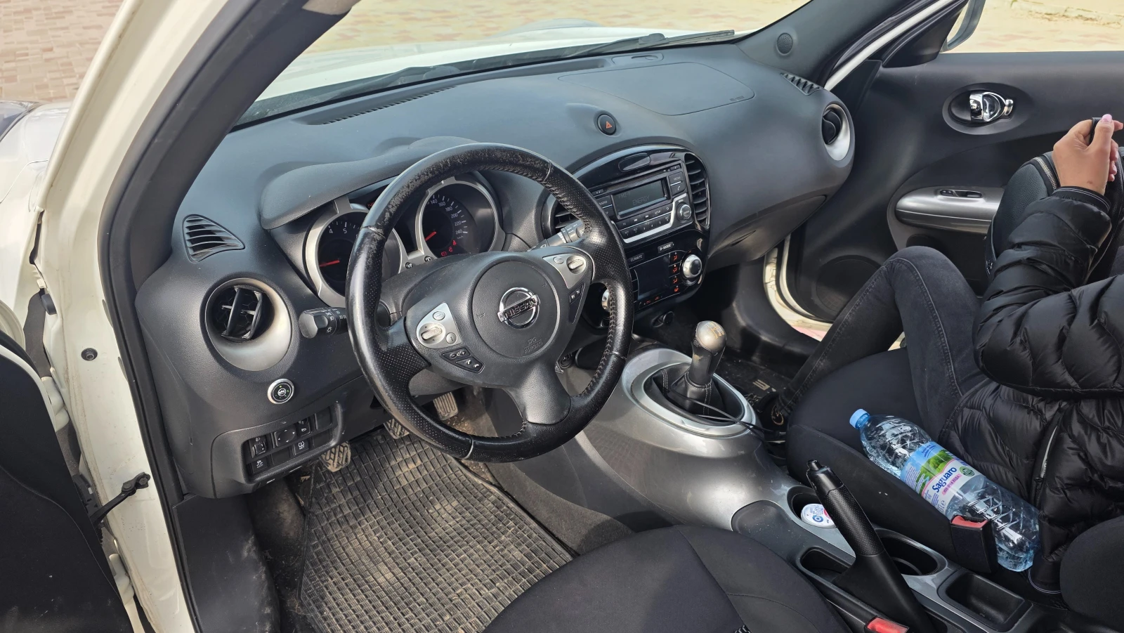 Nissan Juke 1.6i gaz, снимка 5 - Автомобили и джипове - 53840430