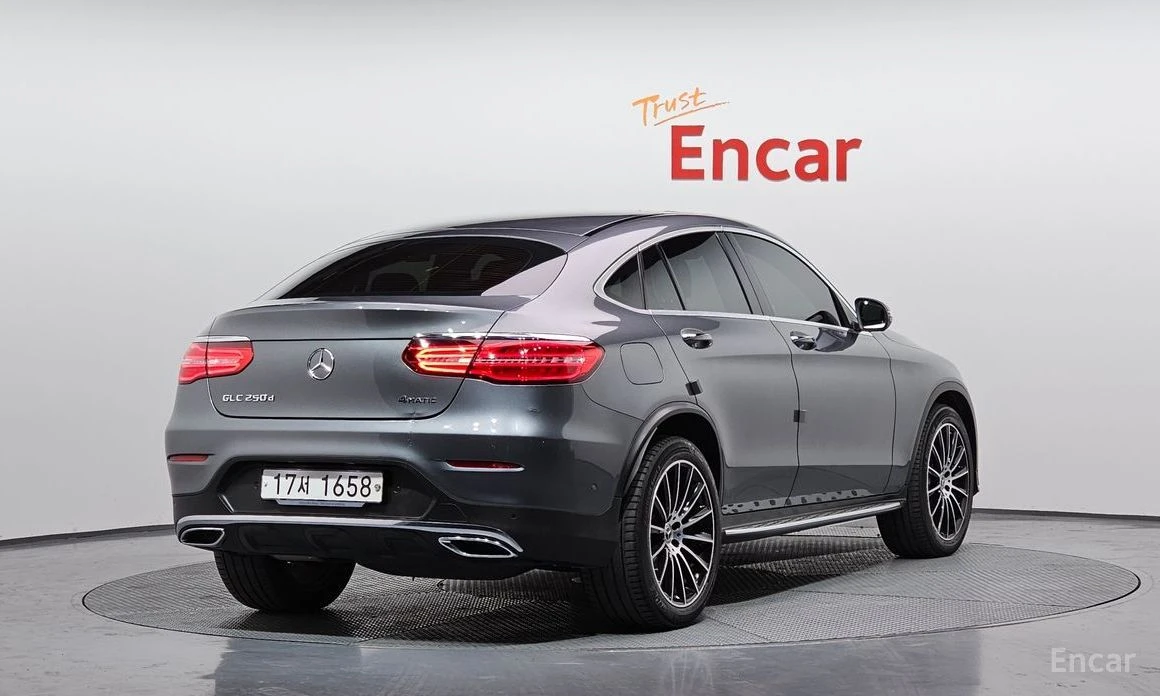 Mercedes-Benz GLC 220, снимка 2 - Автомобили и джипове - 54116746