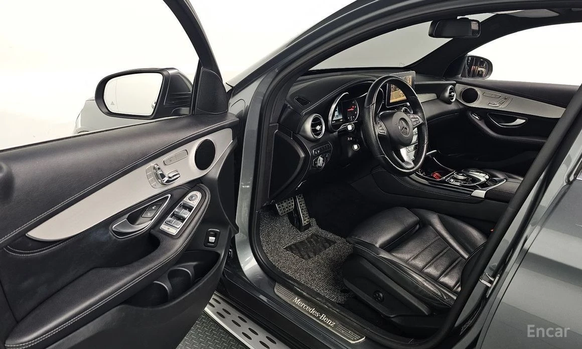 Mercedes-Benz GLC 220, снимка 11 - Автомобили и джипове - 54116746