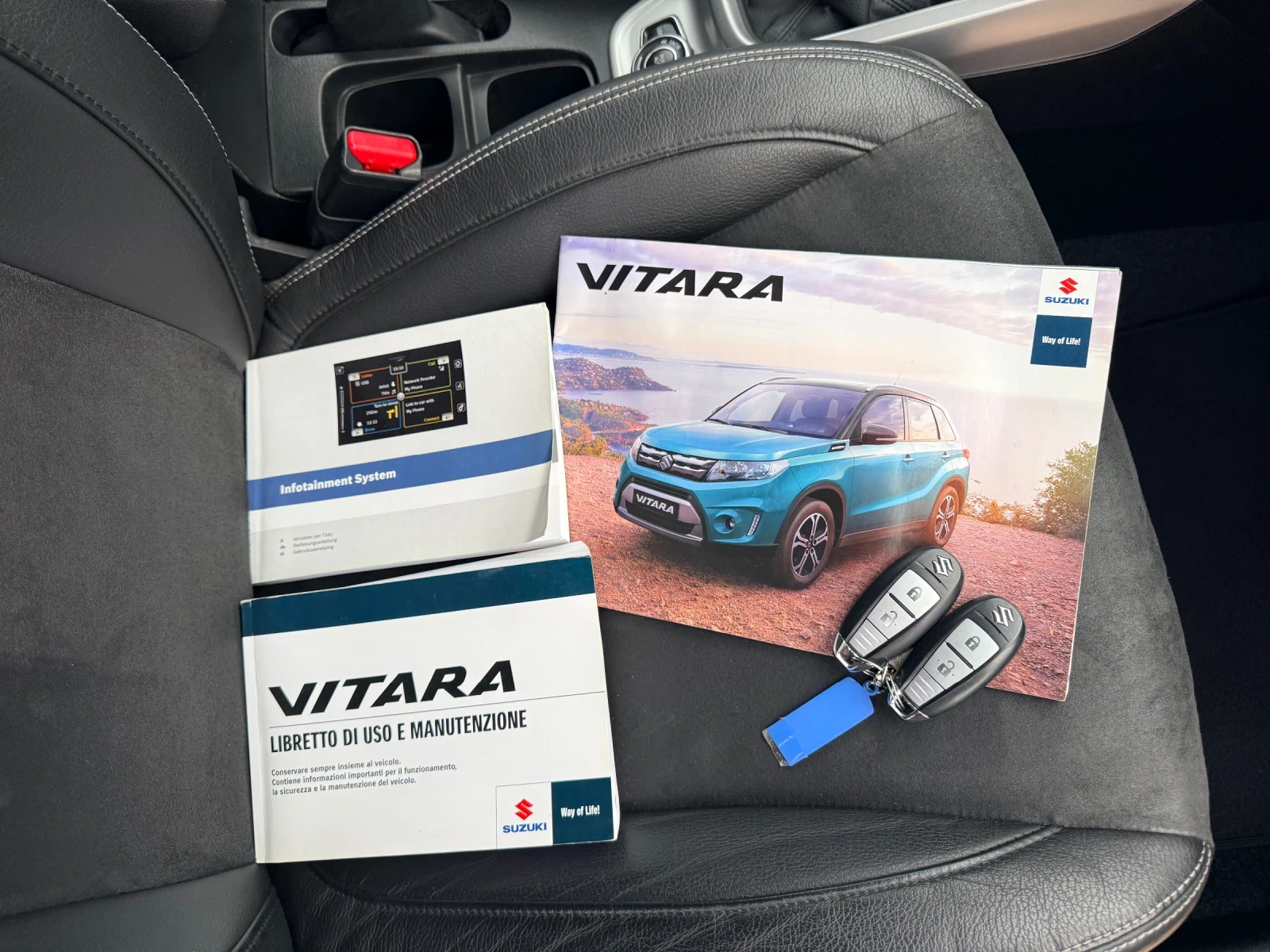 Suzuki Vitara 4x4* LED* КОЖА* ДИСТР* РЕАЛНИ КМ* KeyLess* EURO6B*, снимка 15 - Автомобили и джипове - 54209648