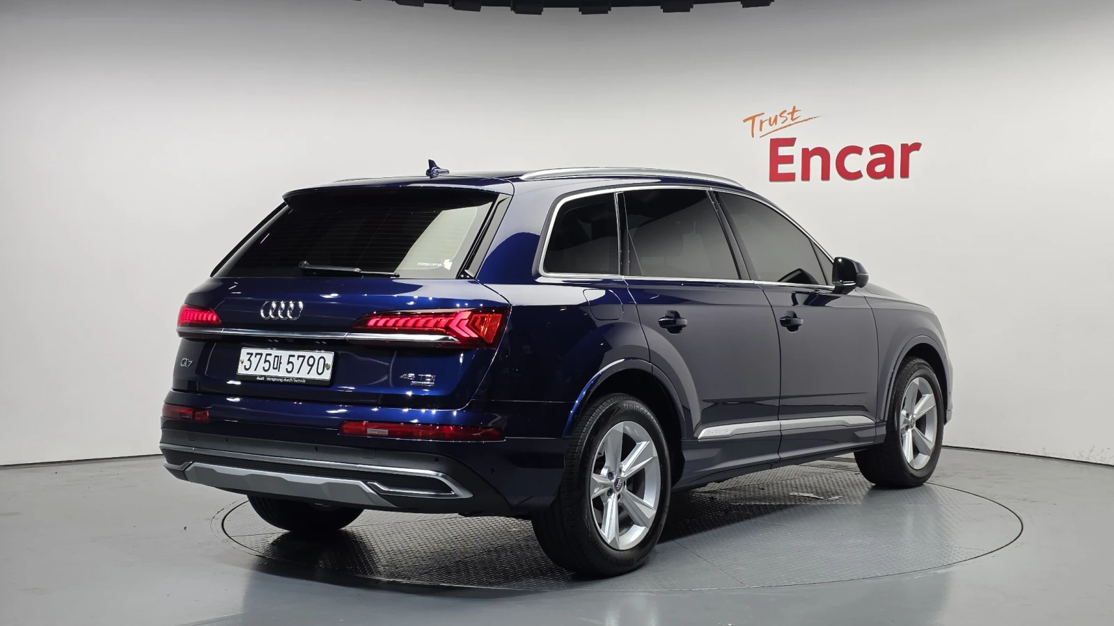 Audi Q7 3.0 45TDI Quattro, Distronic, HeadUP, Обдух, 360-c, снимка 2 - Автомобили и джипове - 54752033