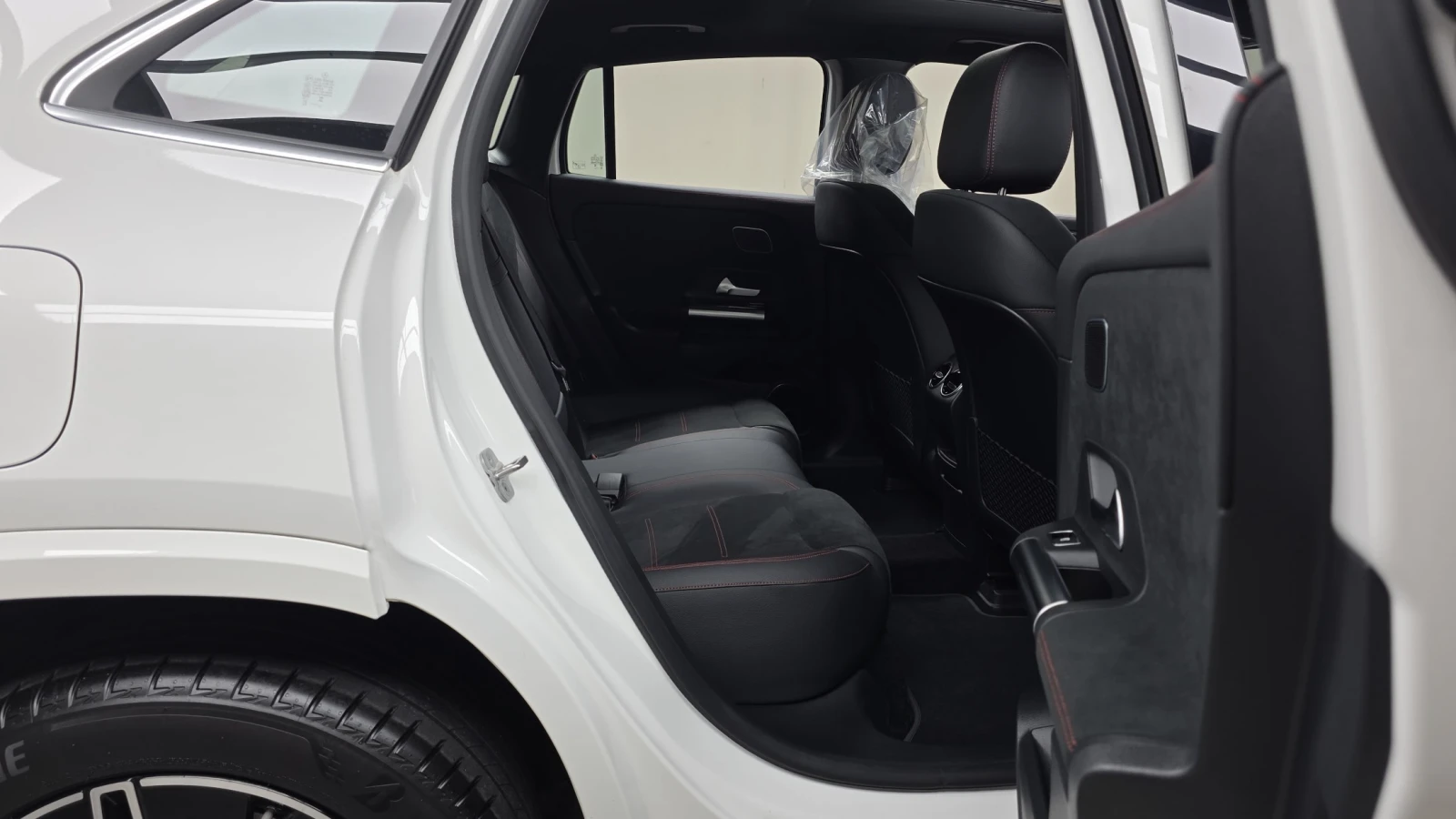 Mercedes-Benz EQA EQA250 AMG Line, снимка 6 - Автомобили и джипове - 54870499