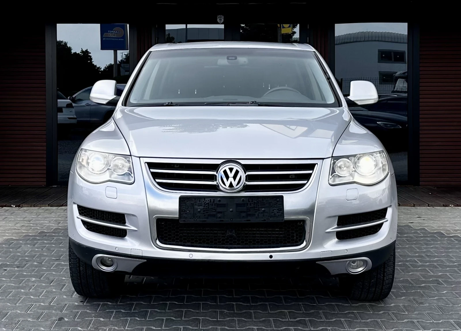 VW Touareg 3.0TDI Пружини 232хил.км Подгряване Offroad, снимка 2 - Автомобили и джипове - 55015620