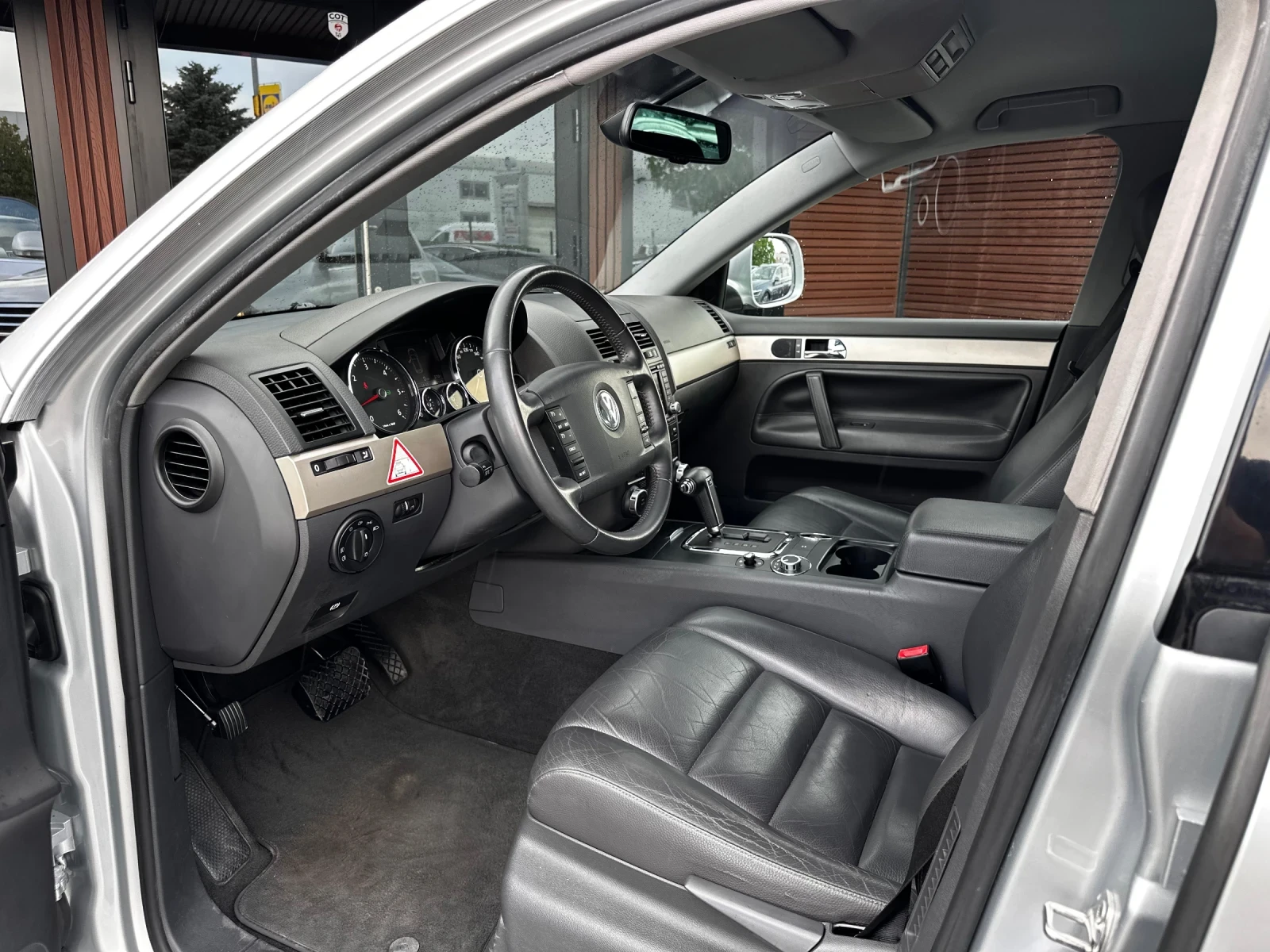 VW Touareg 3.0TDI Пружини 232хил.км Подгряване Offroad, снимка 7 - Автомобили и джипове - 55015620