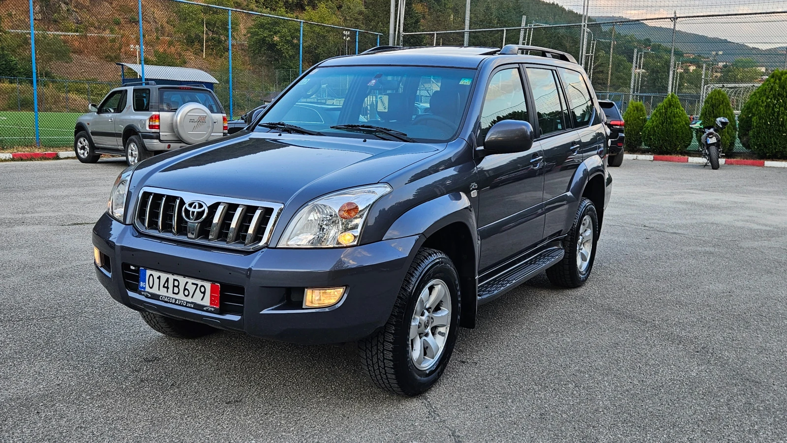 Toyota Land cruiser 3.0 D4D AVTOMAT/KOJA, снимка 2 - Автомобили и джипове - 55936209