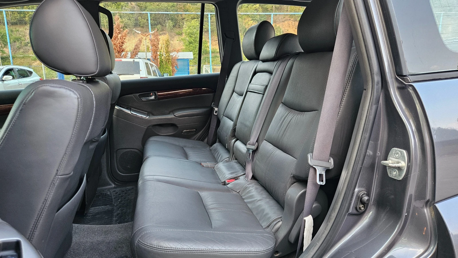 Toyota Land cruiser 3.0 D4D AVTOMAT/KOJA, снимка 14 - Автомобили и джипове - 55936209