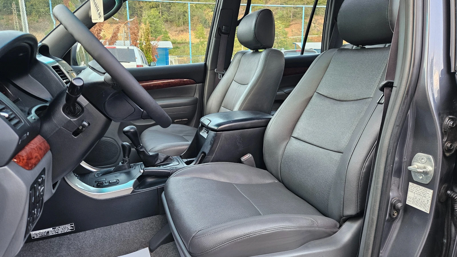 Toyota Land cruiser 3.0 D4D AVTOMAT/KOJA, снимка 12 - Автомобили и джипове - 55936209