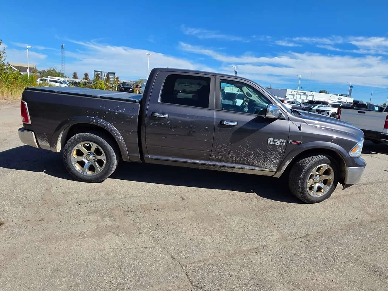 Dodge RAM 1500 * Laramie * CARFAX * ОПЦИЯ ЗА ФИНАНСИРАНЕ, снимка 3 - Автомобили и джипове - 56262212