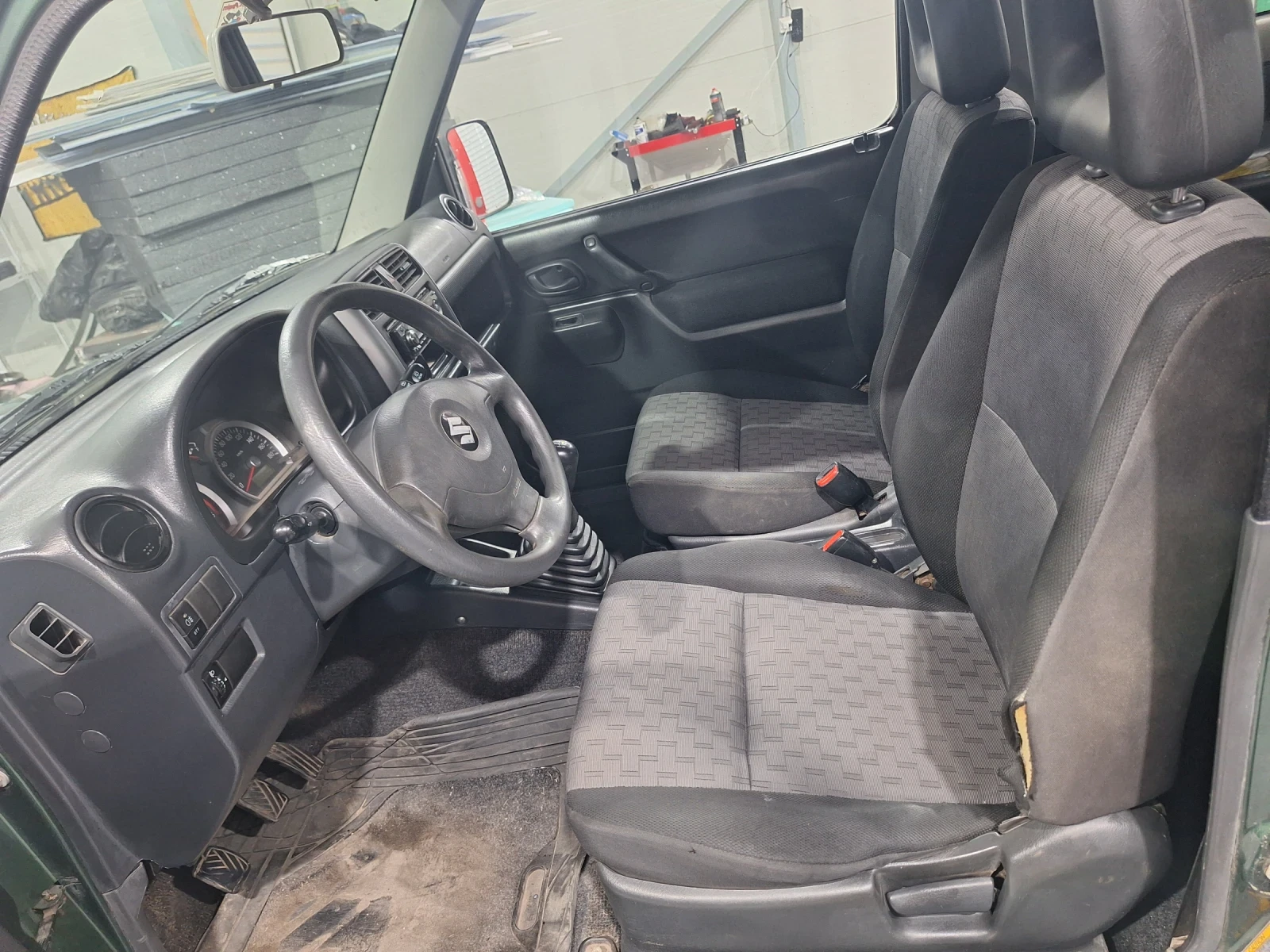 Suzuki Jimny 1.5 DDIS, снимка 8 - Автомобили и джипове - 56451905