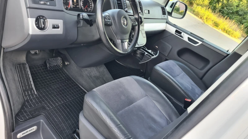 VW Multivan EDITION-25.4x4, снимка 3 - Бусове и автобуси - 51660416