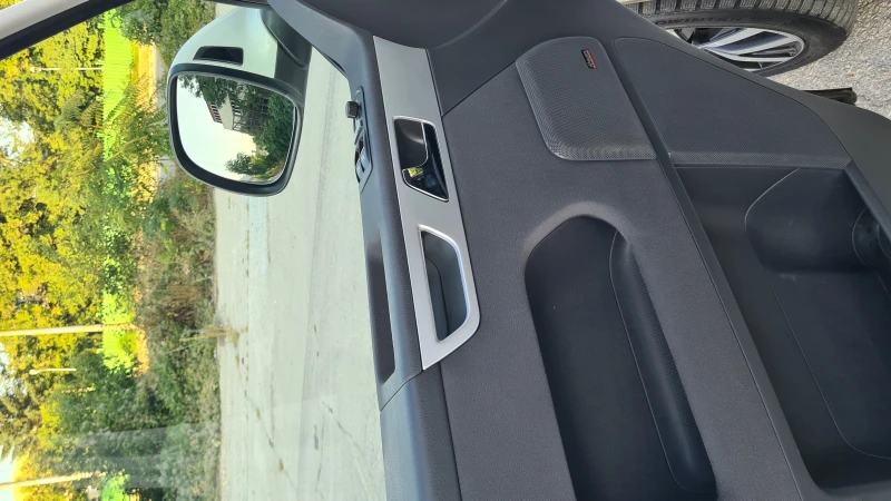 VW Multivan EDITION-25.4x4, снимка 2 - Бусове и автобуси - 51660416