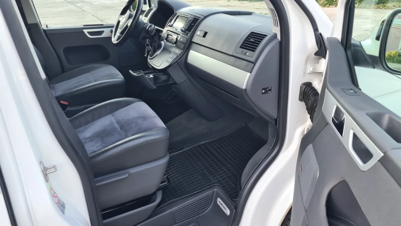 VW Multivan EDITION-25.4x4, снимка 6 - Бусове и автобуси - 51660416