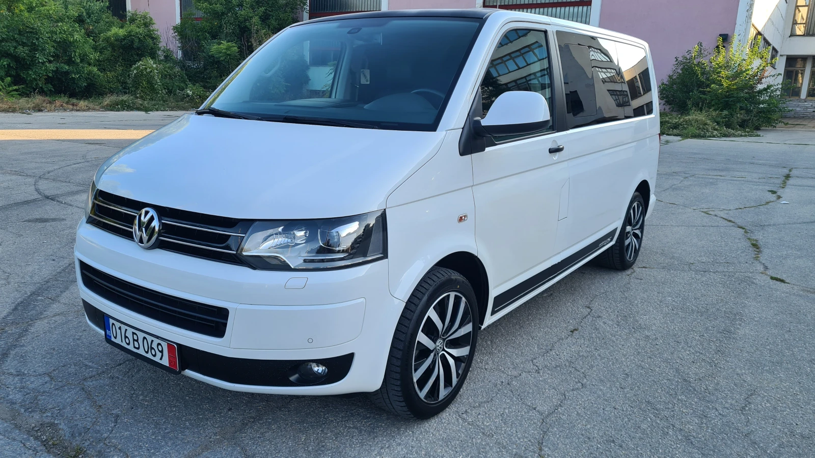 VW Multivan EDITION-25.4x4 | Mobile.bg   15