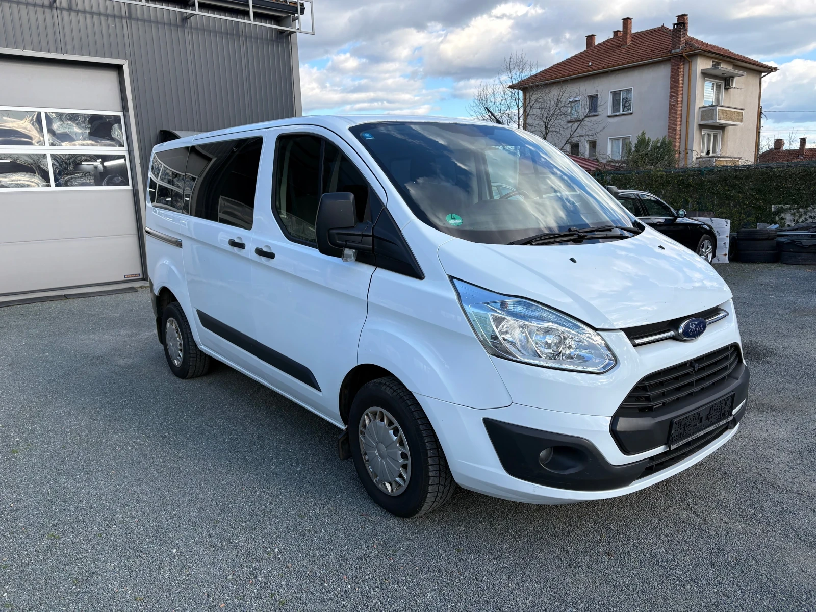 Ford Transit Custom 2.2 155к.с. Euro5 - изображение 3