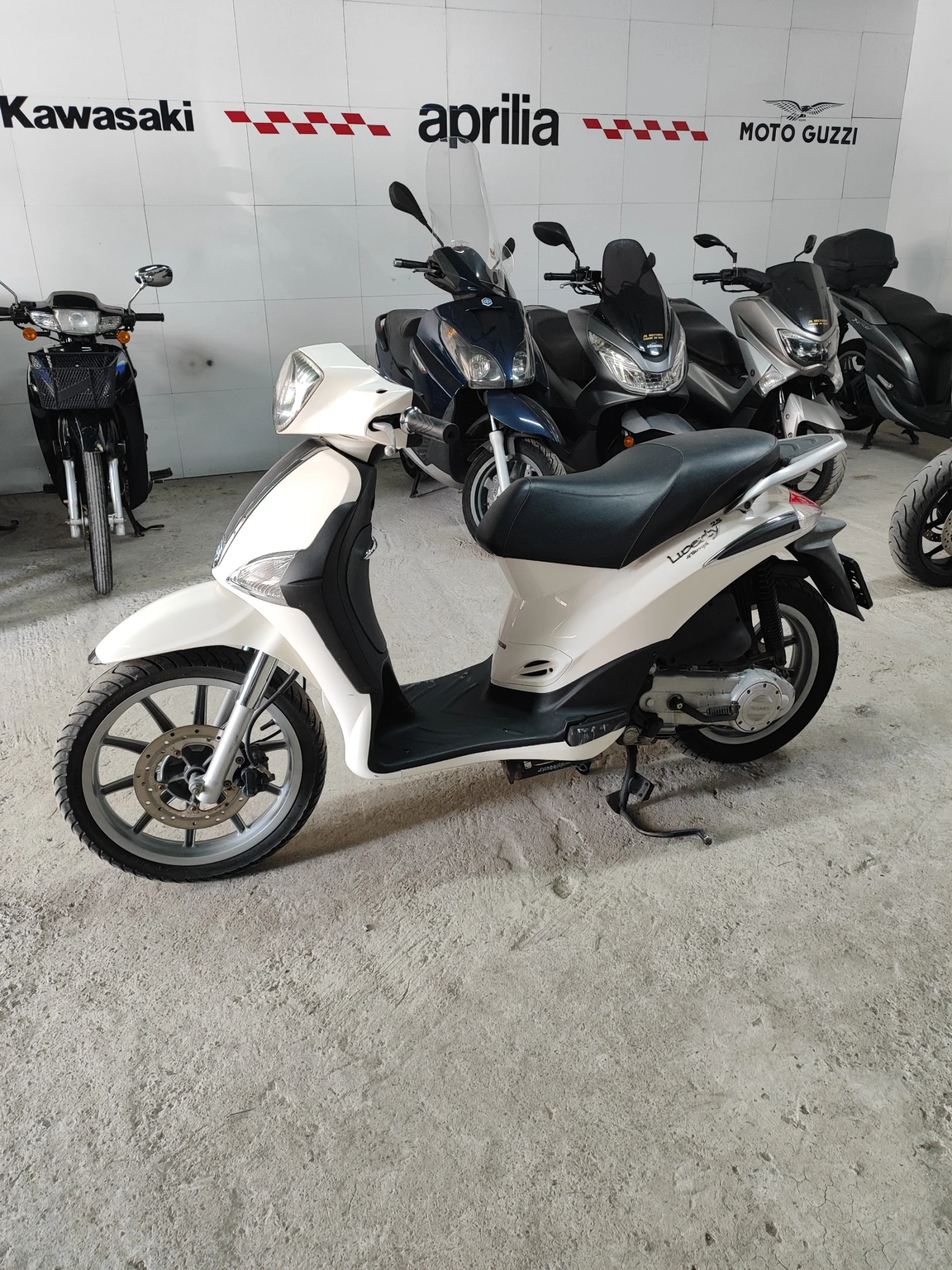 Piaggio Liberty 50сс 4Т 2011, снимка 6 - Мотоциклети и мототехника - 55815789