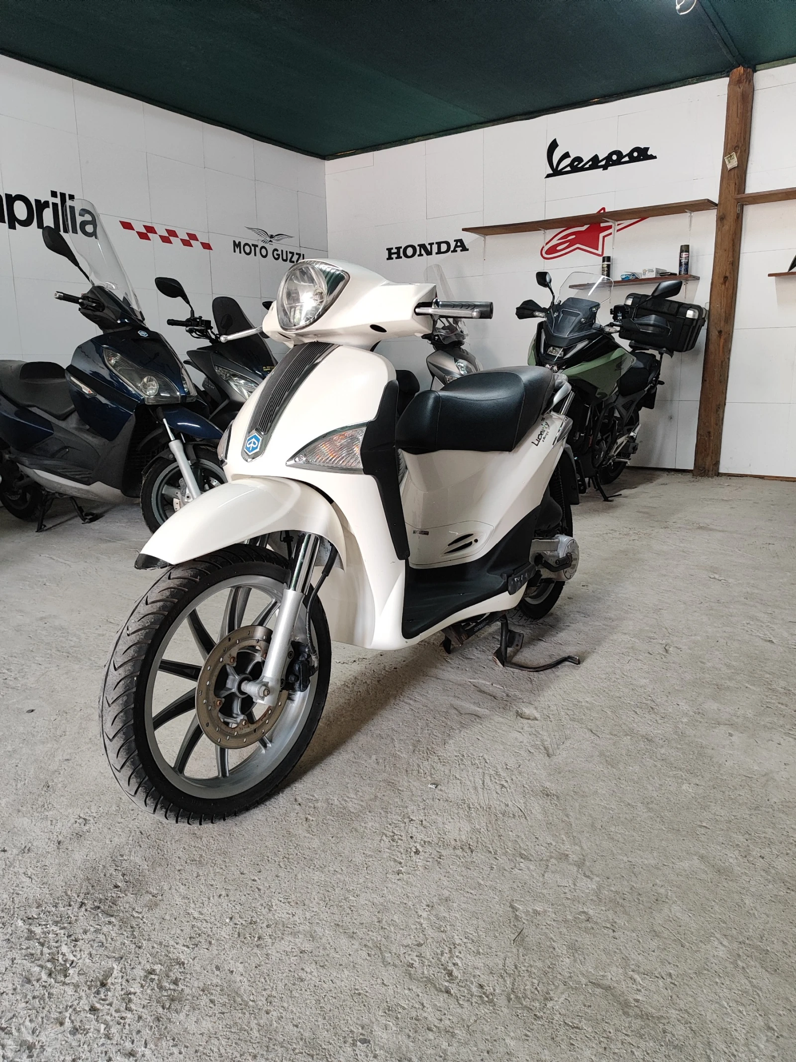 Piaggio Liberty 50сс 4Т 2011, снимка 9 - Мотоциклети и мототехника - 55815789