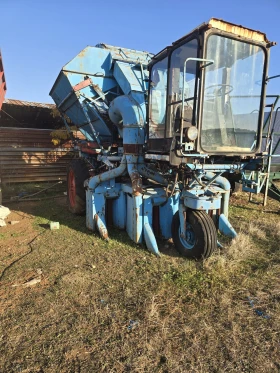 Комбайн Друга марка Киргизстан , снимка 1