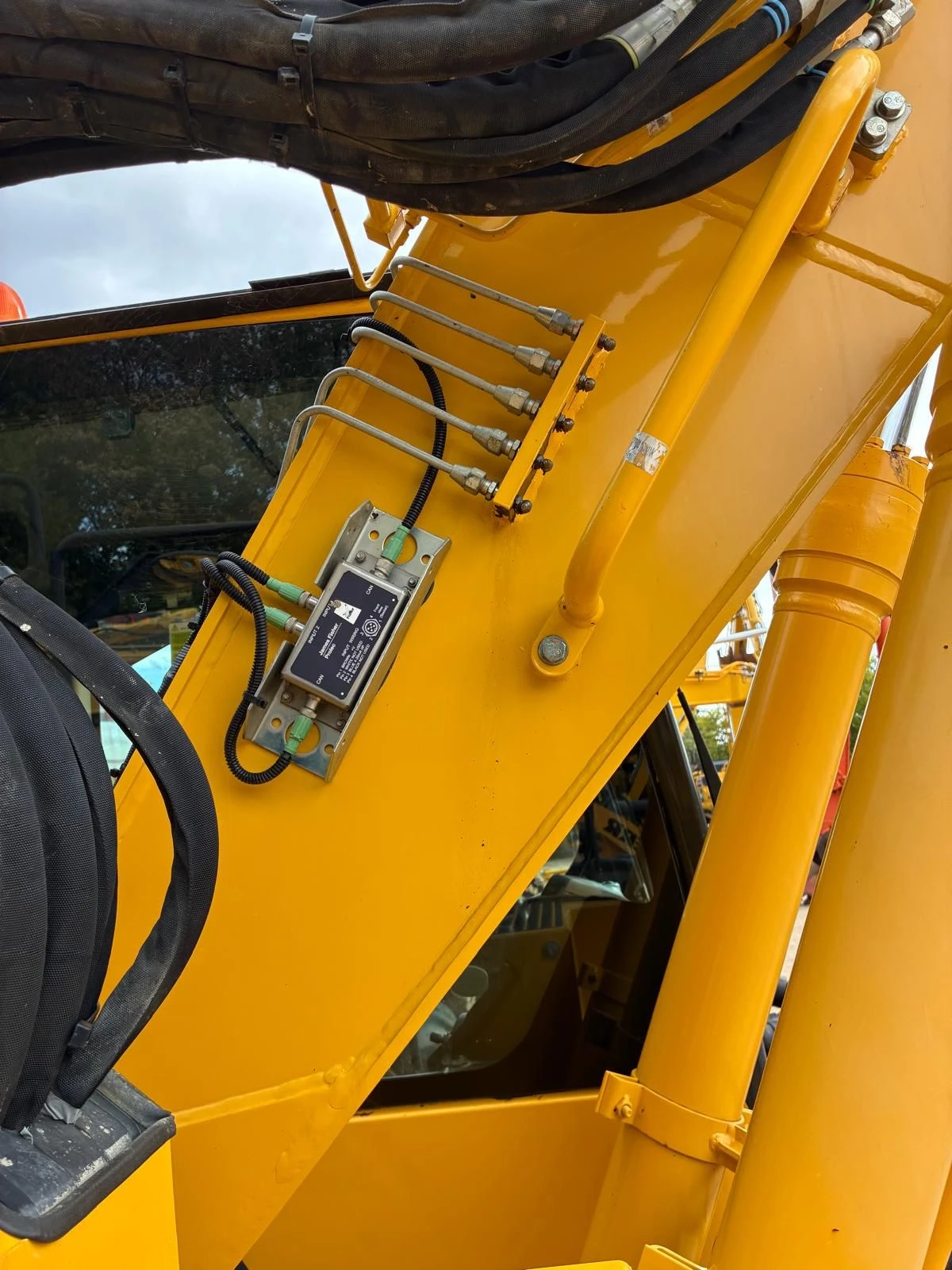 Багер Komatsu PC 138 US-11 3 КОФИ ЛИЗИНГ, снимка 5 - Индустриална техника - 55946276