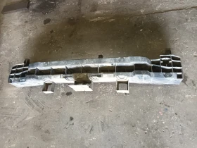 Греда под задна броня рено клио 1.5дци 17г 