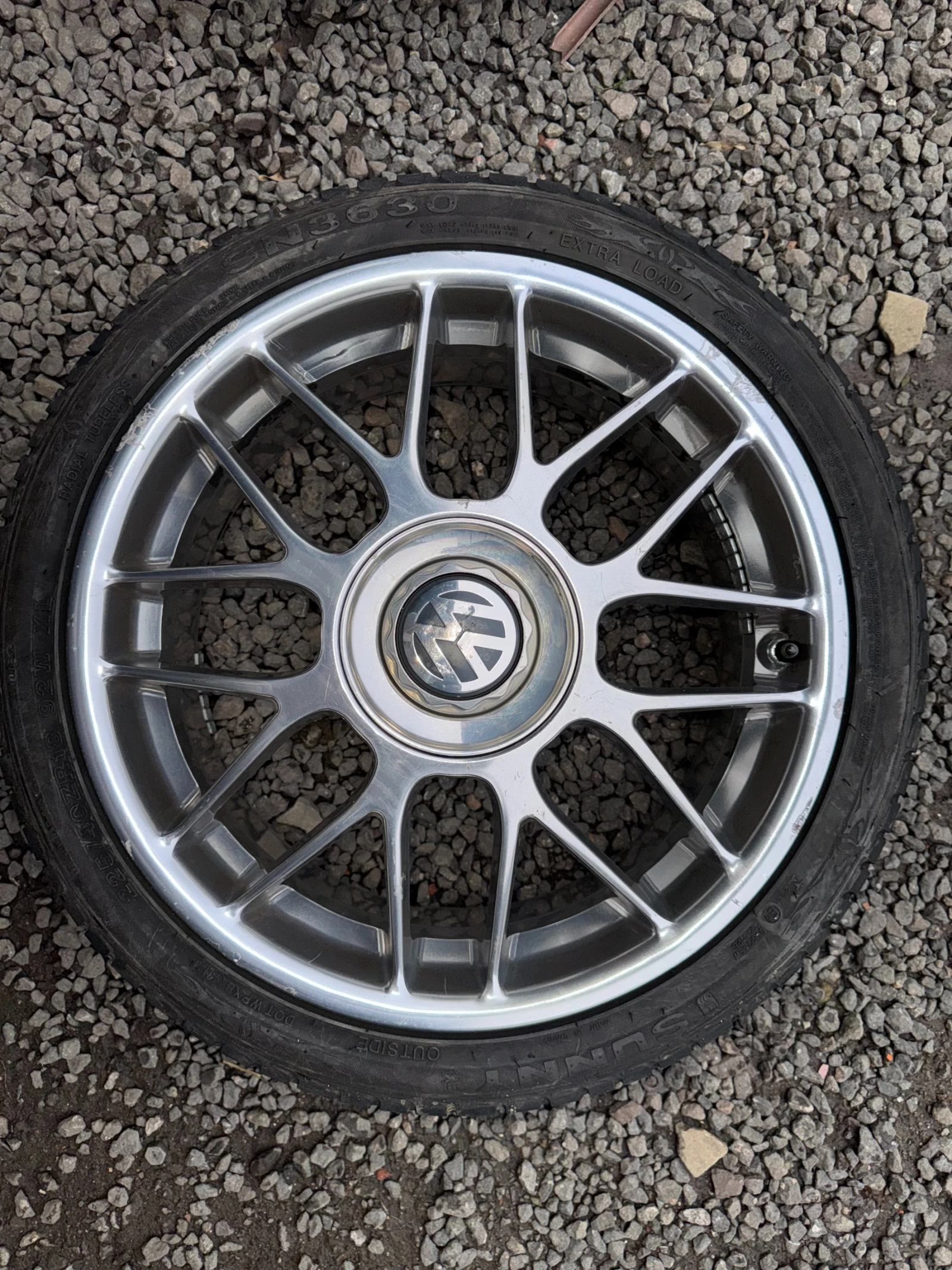���� � ������ 225/40R18 �� VW | Mobile.bg � ����������� 2