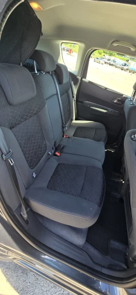Peugeot 3008 1.6 150кс РЕАЛНИ КМ, ДДС , снимка 8