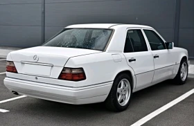 Mercedes-Benz E 200, снимка 4