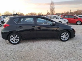 Toyota Auris 2.0D4D 124к.с НАВИГАЦИЯ, КАМЕРА , снимка 7