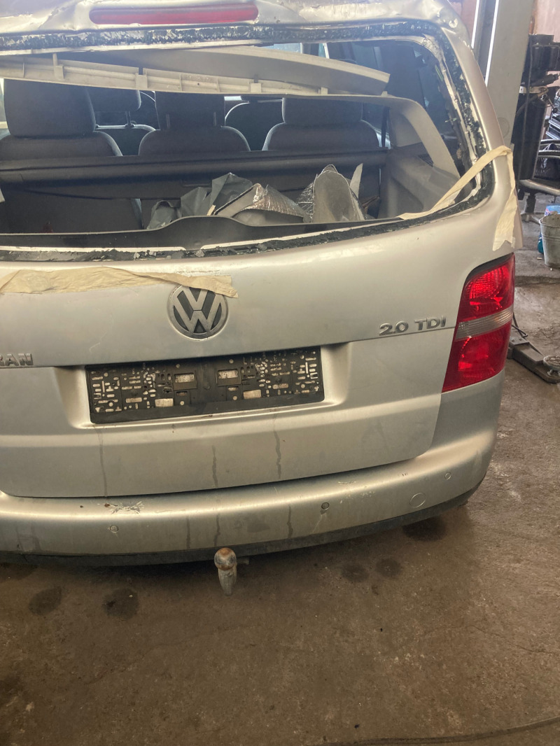 VW Touran 2.0TDI 16v DSG на части, снимка 3 - Автомобили и джипове - 46487339