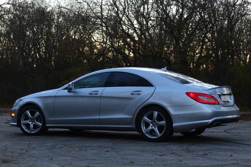 Mercedes-Benz CLS 550 AMG Line, снимка 5 - Автомобили и джипове - 48090529