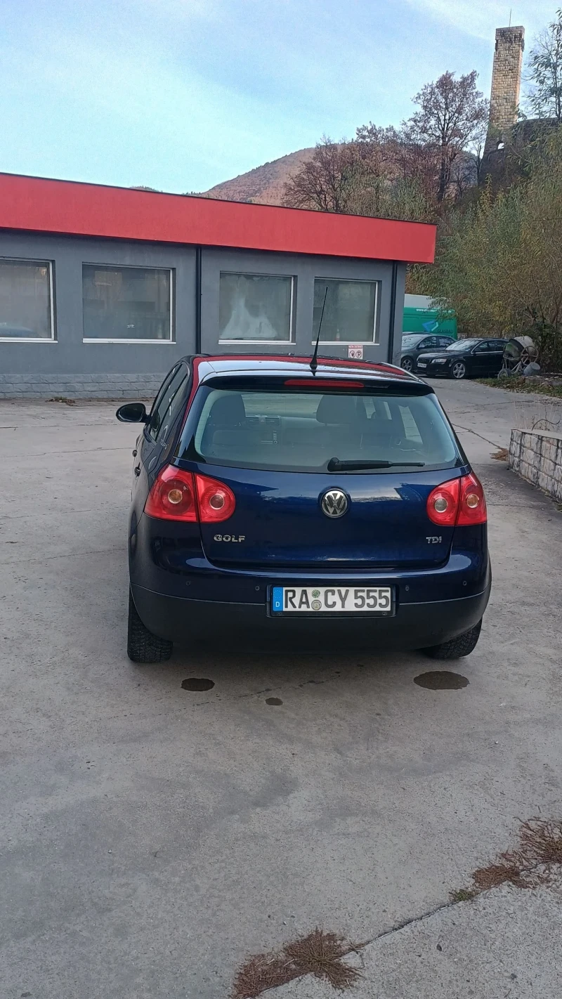 VW Golf 5, снимка 3 - Автомобили и джипове - 48433547