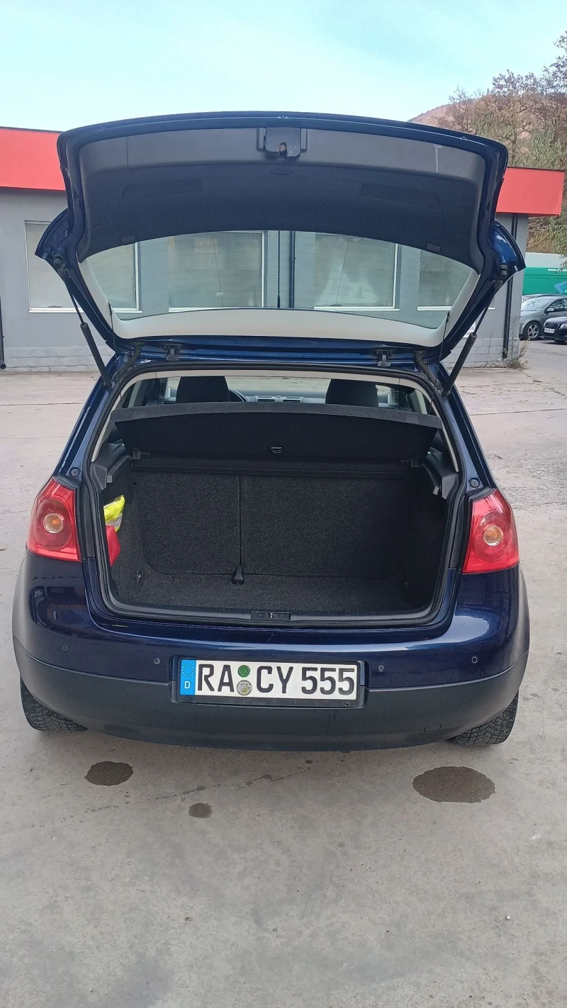 VW Golf 5, снимка 8 - Автомобили и джипове - 48433547