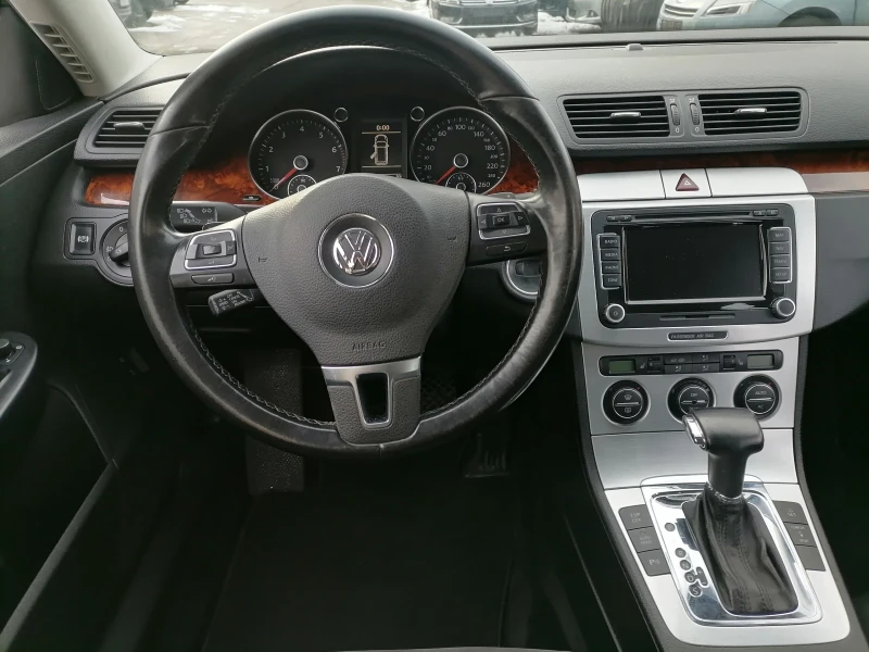 VW Passat 2.0тsi FULL EXTRA SWISS, снимка 9 - Автомобили и джипове - 48486269