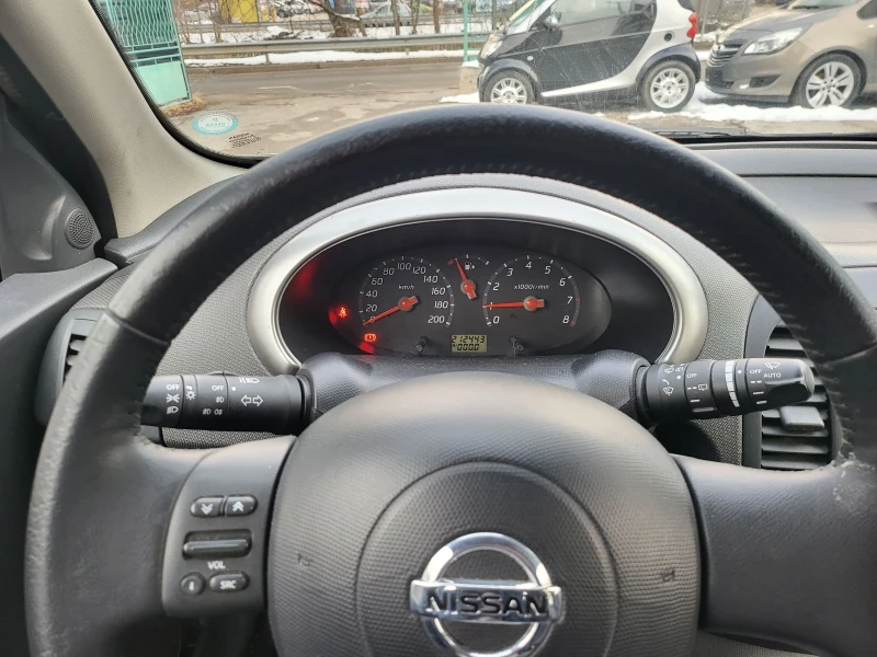 Nissan Micra 1.2i 16v, снимка 13 - Автомобили и джипове - 48765564