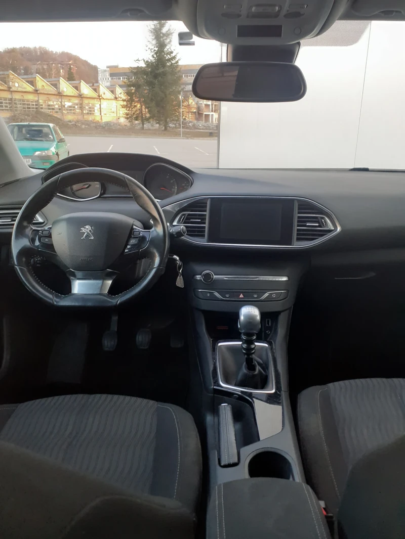 Peugeot 308 1.6 2014г XENON , снимка 6 - Автомобили и джипове - 49416539