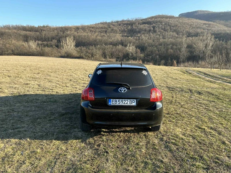 Toyota Auris 2.0 D4D, снимка 3 - Автомобили и джипове - 51535812
