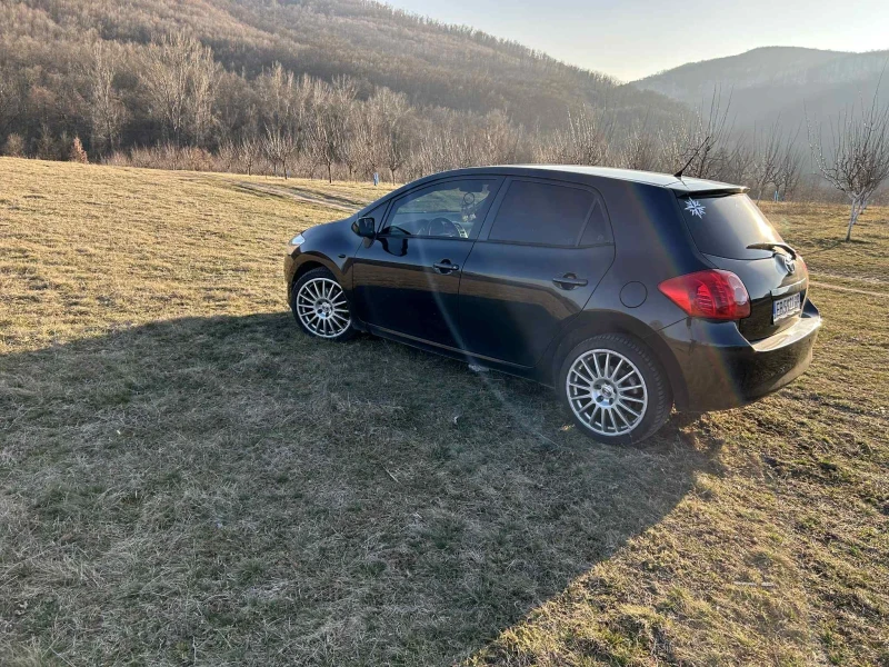 Toyota Auris 2.0 D4D, снимка 4 - Автомобили и джипове - 51535812