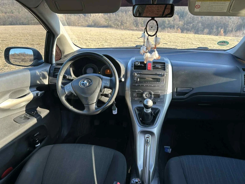 Toyota Auris 2.0 D4D, снимка 7 - Автомобили и джипове - 51535812