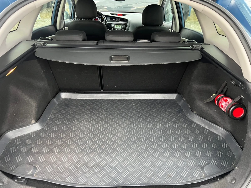 Kia Ceed 1.6 CRDI(КАТО НОВА), снимка 17 - Автомобили и джипове - 52015566