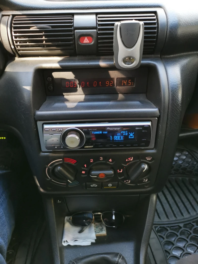 Opel Astra F Caravan, снимка 8 - Автомобили и джипове - 52260275