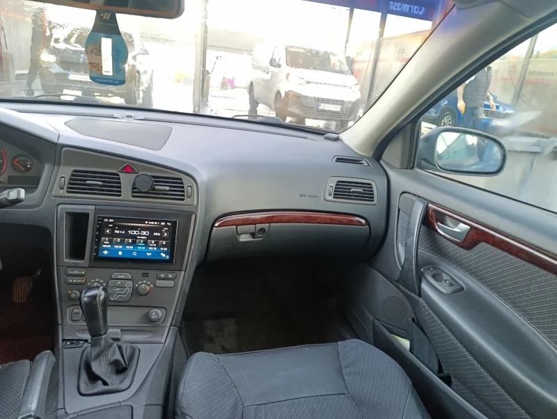 Volvo S60 Бензин/газ 2.4 140 к.с, снимка 8 - Автомобили и джипове - 52348577