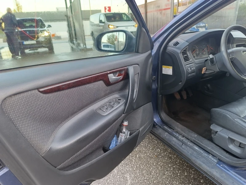Volvo S60 Бензин/газ 2.4 140 к.с, снимка 10 - Автомобили и джипове - 52348577