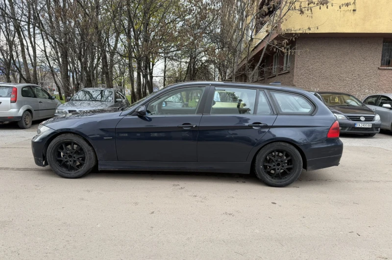 BMW 320 d, снимка 3 - Автомобили и джипове - 52686586