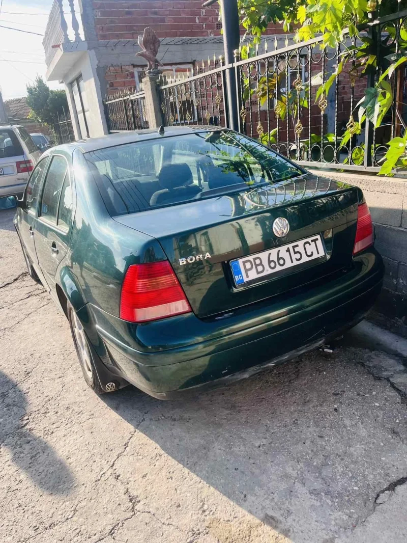 VW Bora 1.6, снимка 4 - Автомобили и джипове - 52697511