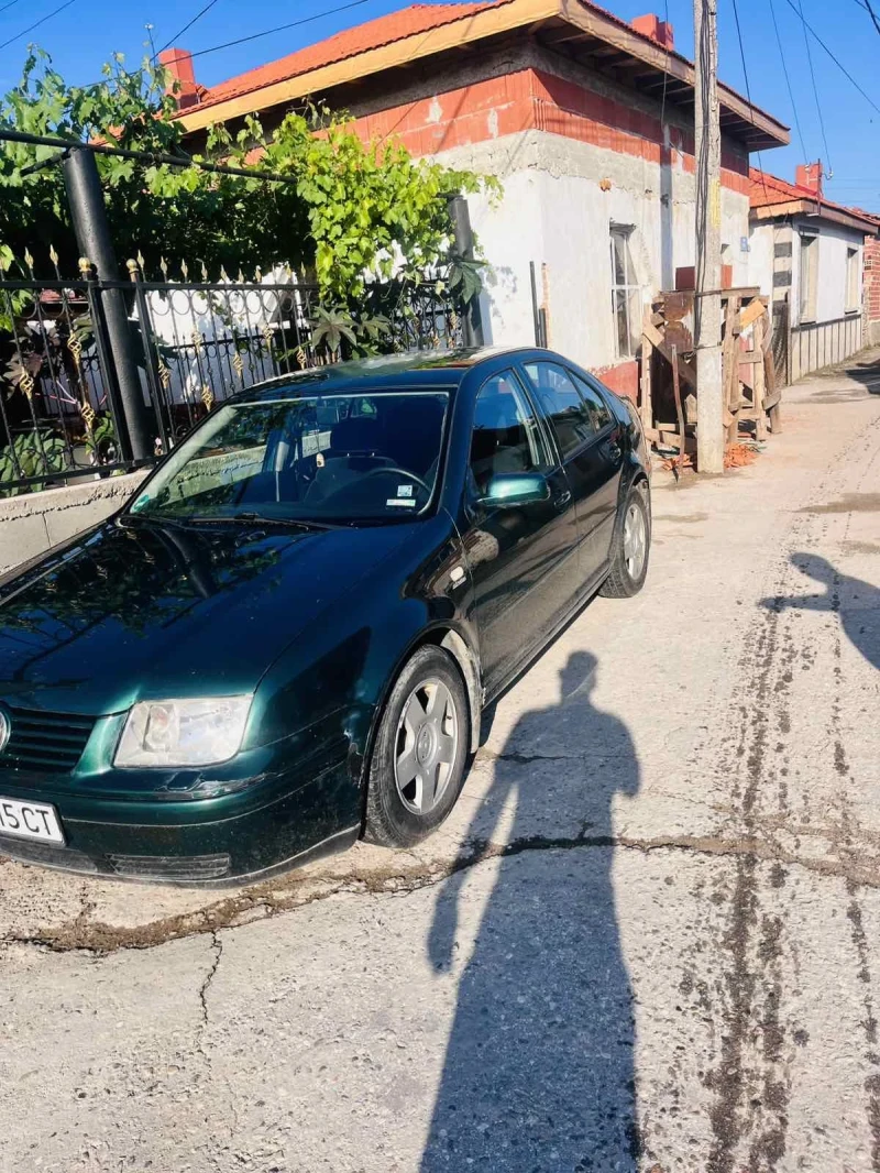 VW Bora 1.6, снимка 3 - Автомобили и джипове - 52697511