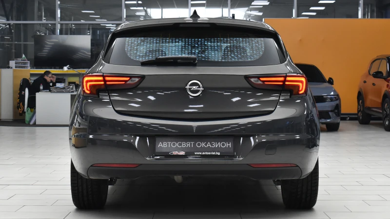 Opel Astra 1.6 CDTi Dynamic, снимка 3 - Автомобили и джипове - 53383558