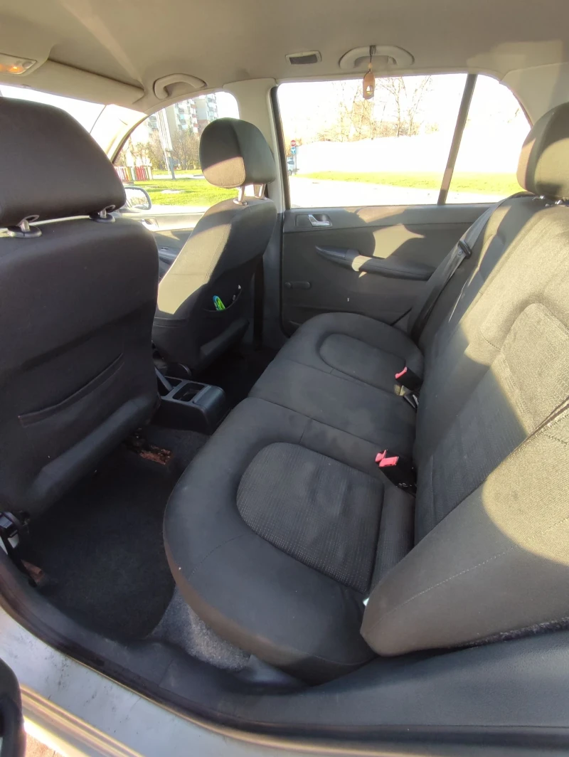 Skoda Fabia 1.4 TDi, снимка 12 - Автомобили и джипове - 53420571