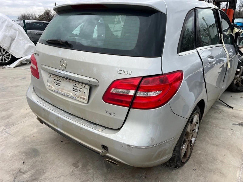 Mercedes-Benz B 200 B200, снимка 3 - Автомобили и джипове - 53563383