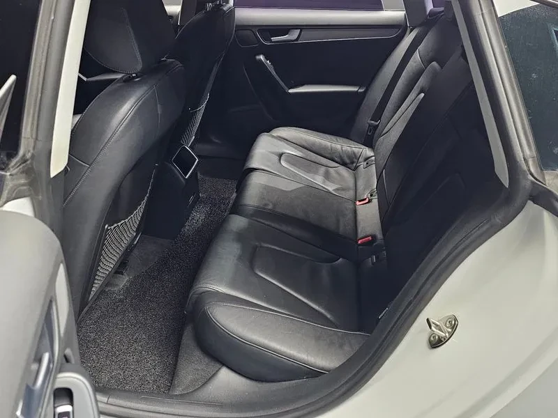 Audi A5 2.0 TDI, снимка 12 - Автомобили и джипове - 54144665