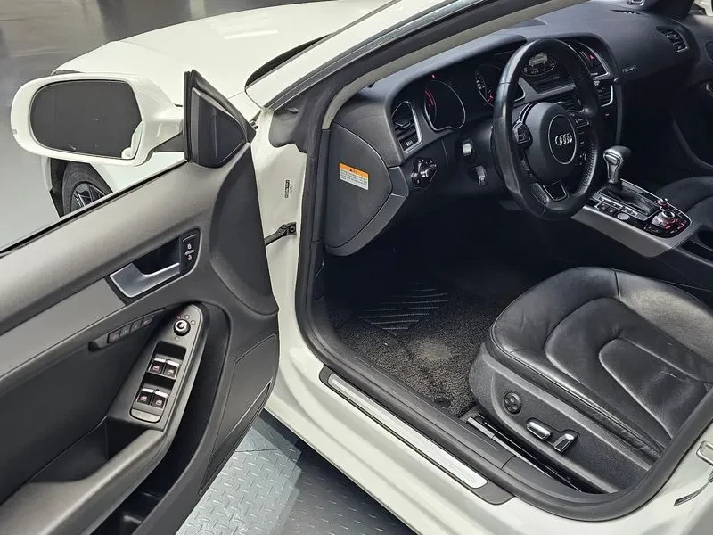 Audi A5 2.0 TDI, снимка 11 - Автомобили и джипове - 54144665